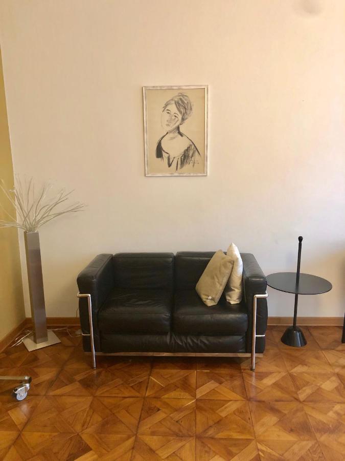 Alla Scalinata Del Teatro Rossetti Parcheggio Trieste Eksteriør bilde
